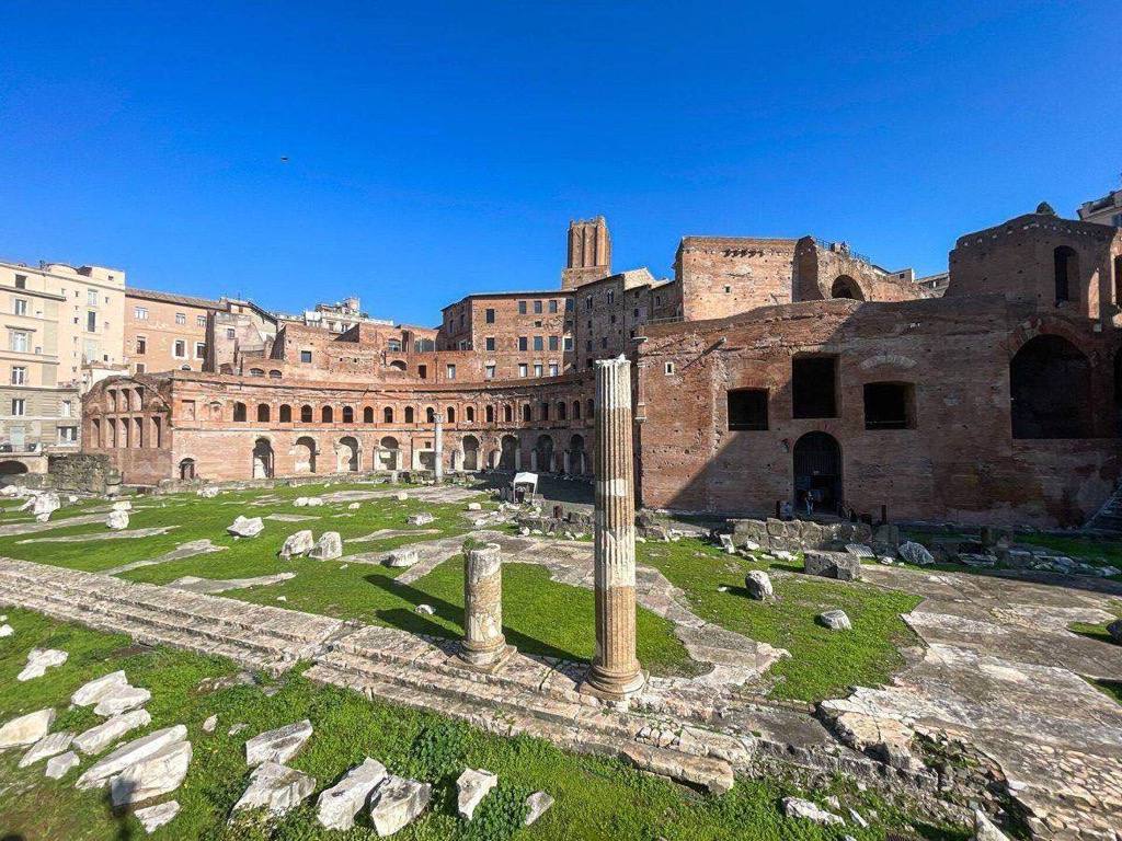 La Casa di G — Trajans Markets nearby