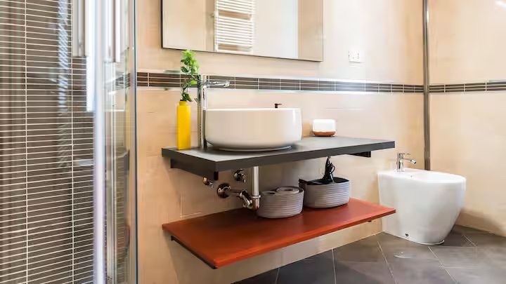 V3 Flaminio Boutique – Modern bathroom with walk-in shower
